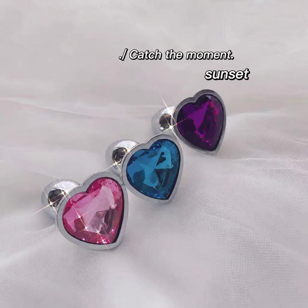 Heart Gem Anal Plug – Jeweled Metal Butt Plug with Flared Base